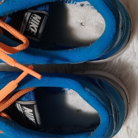 Nike Sneakers - Picture 7 of 9